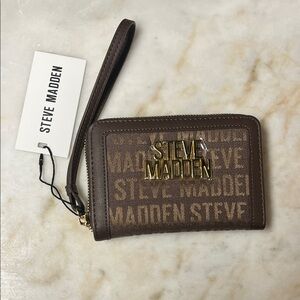 Steve Madden Wristlet (NWT)